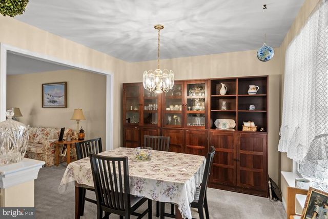 7 BLOOMFIELD DR, Westampton, NJ 08060