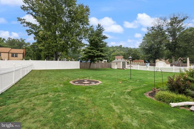 7 BLOOMFIELD DR, Westampton, NJ 08060