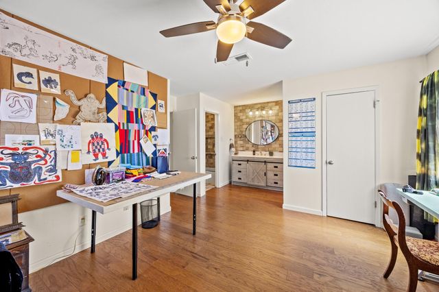 8906 Parkfield DR B, Austin, TX 78758