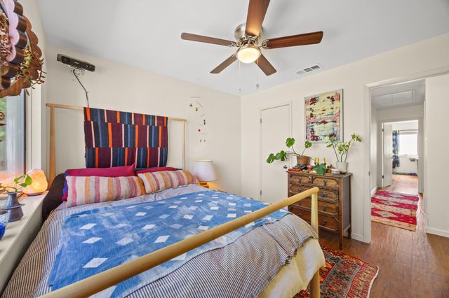 8906 Parkfield DR B, Austin, TX 78758