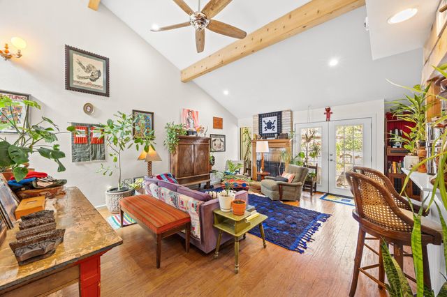 8906 Parkfield DR B, Austin, TX 78758