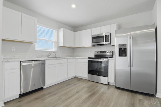 5900 Cresting Road, Middletown, OH 45042