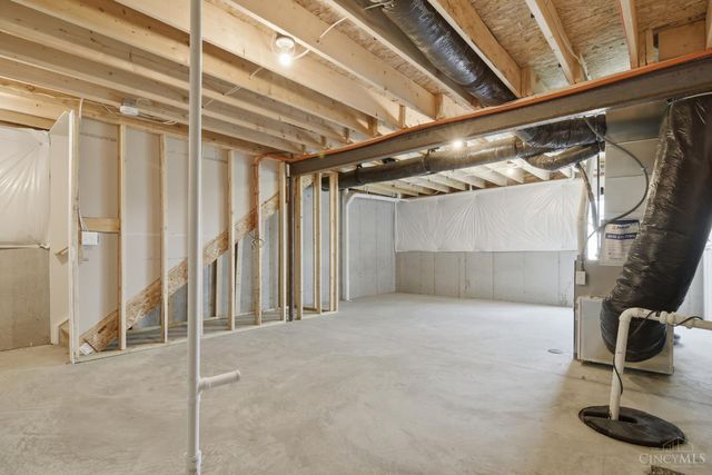 5900 Cresting Road, Middletown, OH 45042
