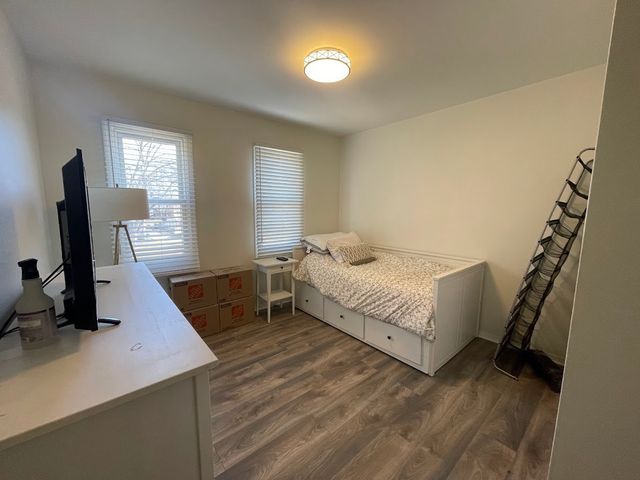 1527 W Richmond Street, Arlington Heights, IL 60004