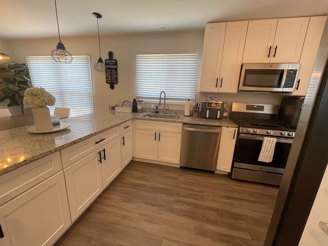 1527 W Richmond Street, Arlington Heights, IL 60004