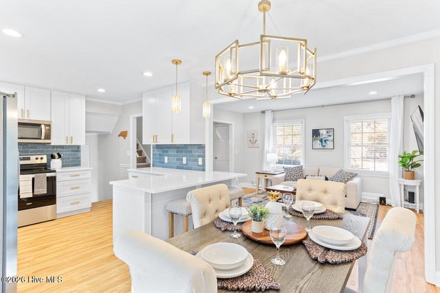 22 Pelican Point Road, Wilmington, NC 28409