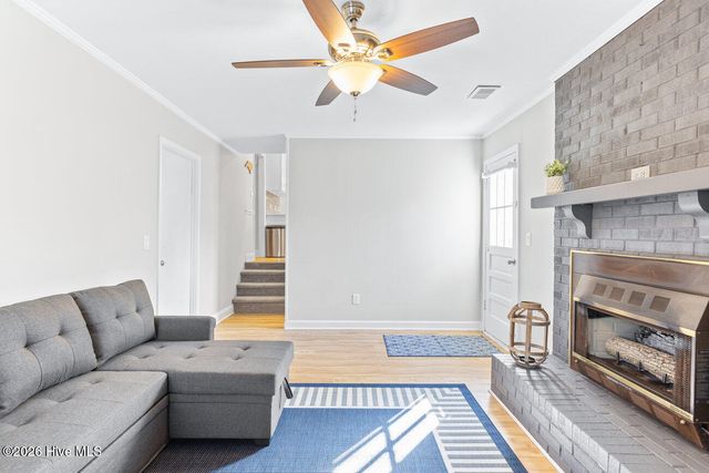 22 Pelican Point Road, Wilmington, NC 28409