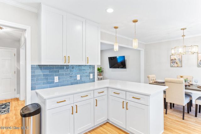 22 Pelican Point Road, Wilmington, NC 28409