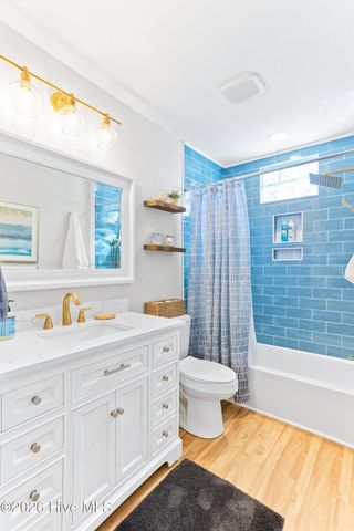 22 Pelican Point Road, Wilmington, NC 28409
