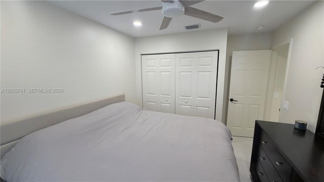 692 Maplewood Ct, Weston, FL 33327