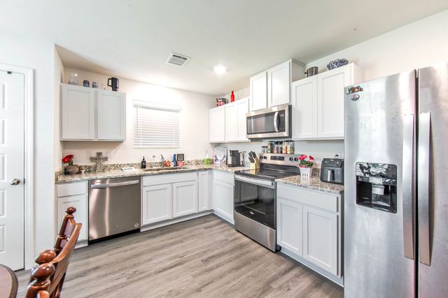 144 Benjamin Dr, Thibodaux, LA 70301