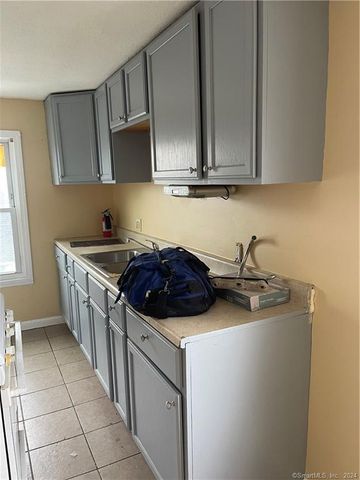 14 Hillside Avenue, Meriden, CT 06451