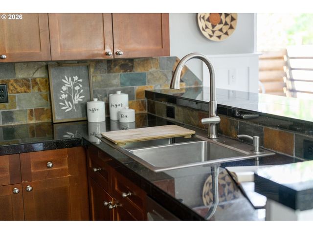 502 Ne PRESCOTT St, Portland, OR 97211