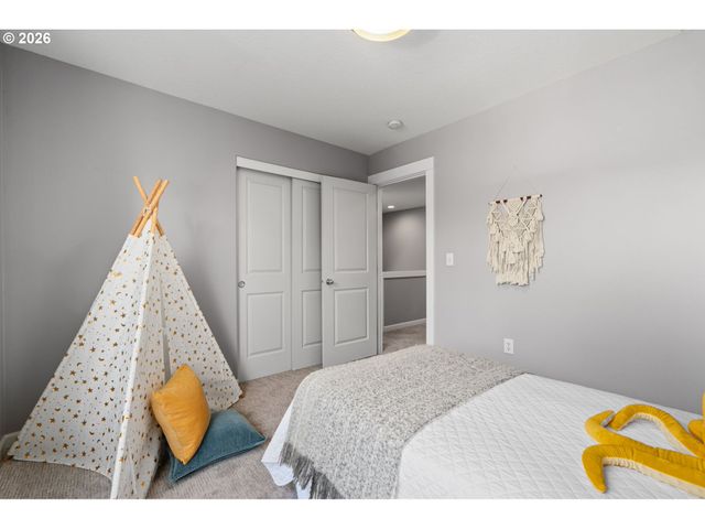 502 Ne PRESCOTT St, Portland, OR 97211