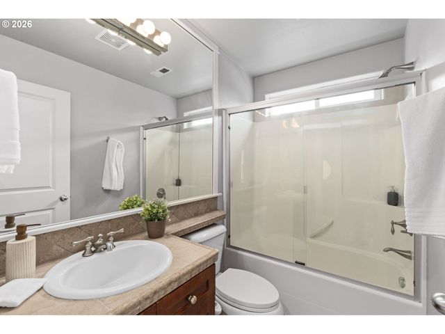502 Ne PRESCOTT St, Portland, OR 97211