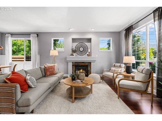 502 Ne PRESCOTT St, Portland, OR 97211