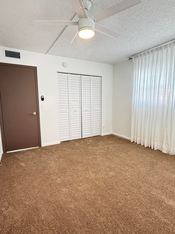 402 Brighton J J, Boca Raton, FL 33434