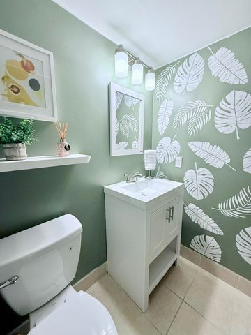 402 Brighton J J, Boca Raton, FL 33434