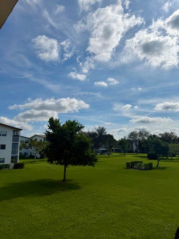 402 Brighton J J, Boca Raton, FL 33434