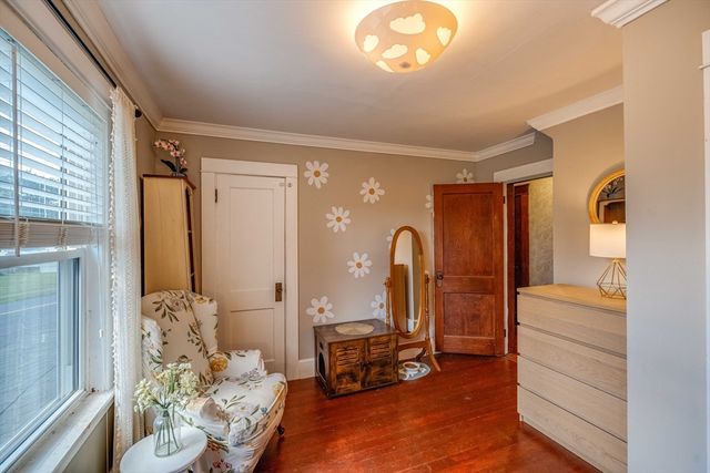 219 High Street, Greenfield, MA 01301