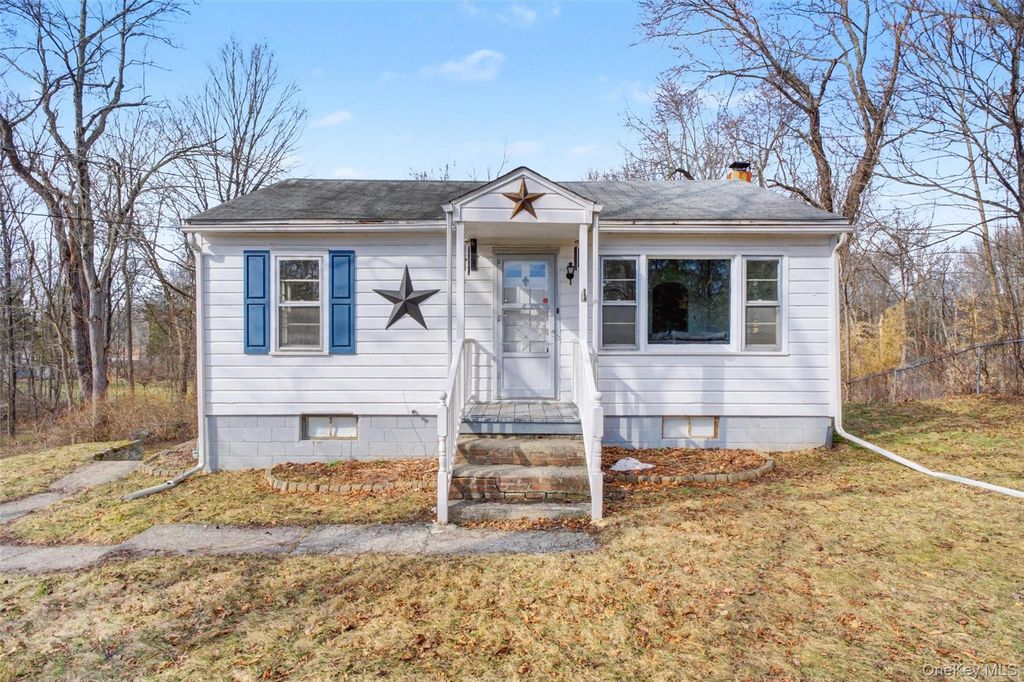 566 Old State Road, Wappingers Falls, NY 12590