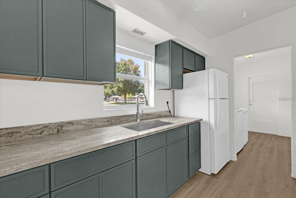 Image 8 of property listing at 1600 HART LANE, Orlando, FL 32804