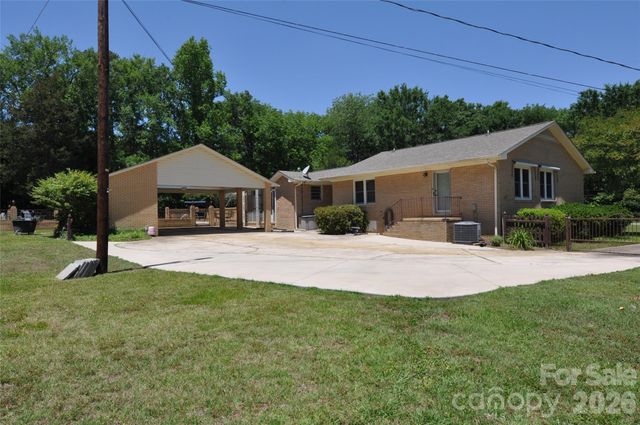 808 Briarcliff Circle 63&64, Chester, SC 29706