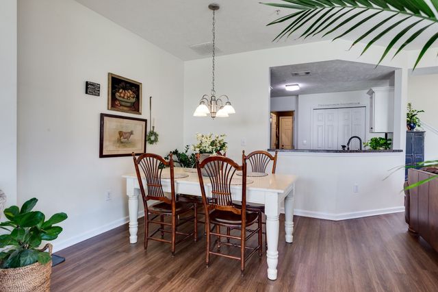 1055 Somerset Springs Dr, Spring Hill, TN 37174