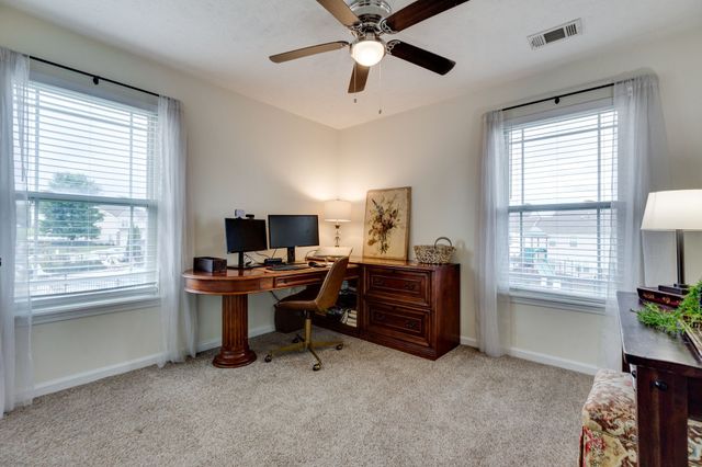 1055 Somerset Springs Dr, Spring Hill, TN 37174