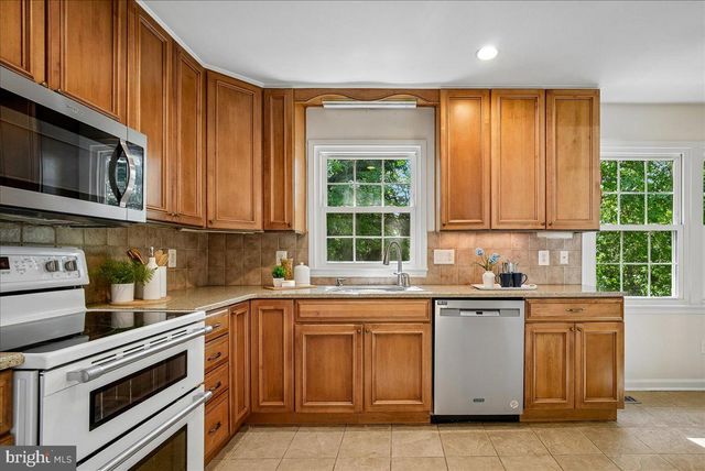 3346 CONTESSA CT, Annandale, VA 22003