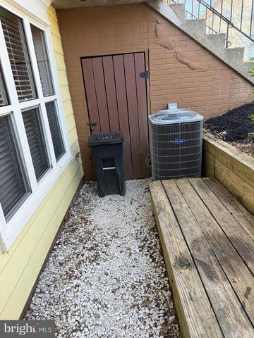 1542 LOWELL CT, Crofton, MD 21114