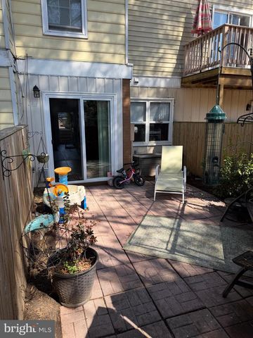 1542 LOWELL CT, Crofton, MD 21114