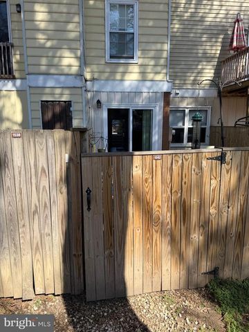 1542 LOWELL CT, Crofton, MD 21114