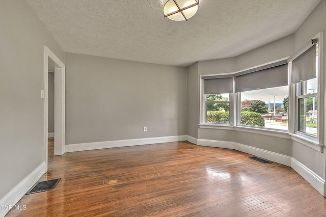 500 Ash Street, Bristol, TN 37620