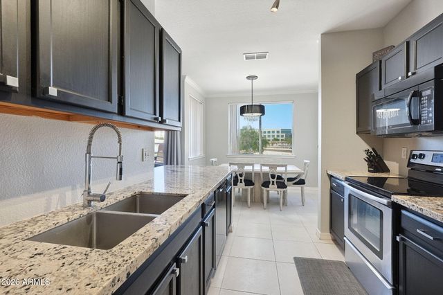 7009 E Acoma Drive Unit 2098, Scottsdale, AZ 85254