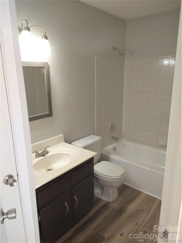 9607 Vinca Circle, Charlotte, NC 28213