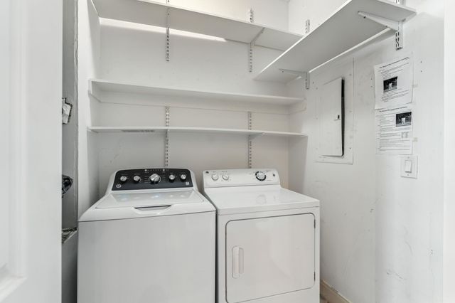 1419 Montrose Boulevard 301, Houston, TX 77019