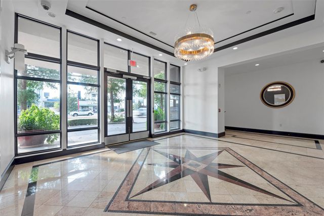 1419 Montrose Boulevard 301, Houston, TX 77019