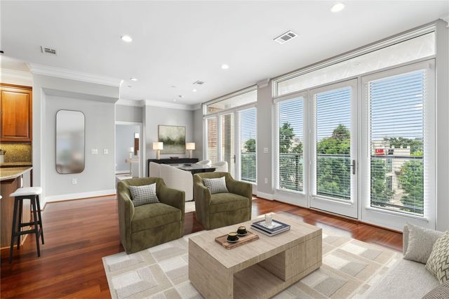 1419 Montrose Boulevard 301, Houston, TX 77019