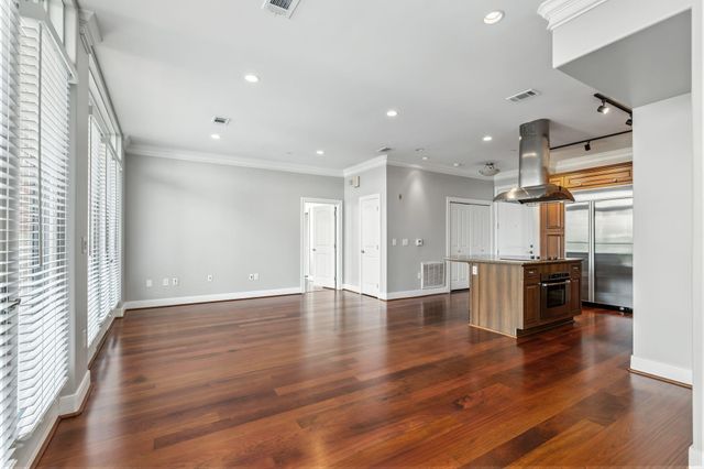 1419 Montrose Boulevard 301, Houston, TX 77019