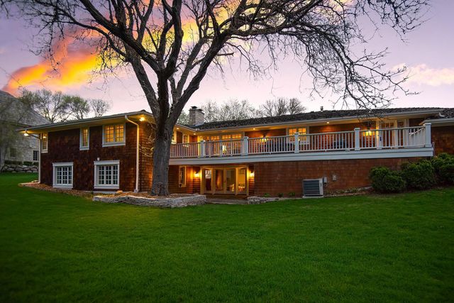 6601 Dovre Drive, Edina, MN 55436