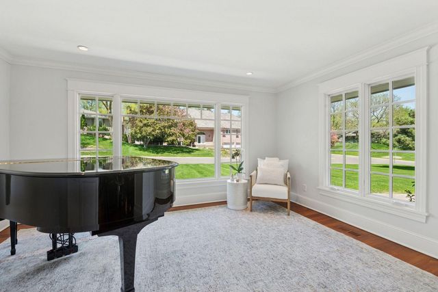 6601 Dovre Drive, Edina, MN 55436