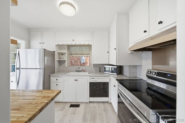 1242 E 31st Court, Tulsa, OK 74105