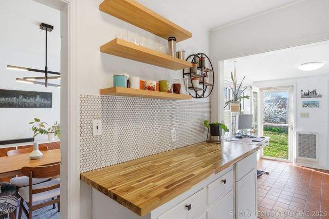 1242 E 31st Court, Tulsa, OK 74105