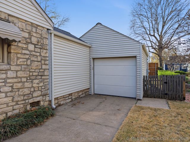 1242 E 31st Court, Tulsa, OK 74105