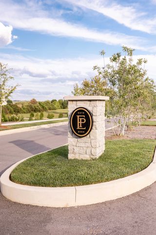 6030 Frazier Park Ln, Brentwood, TN 37027