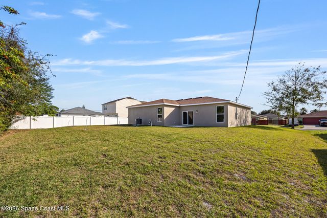 509 Andrew Street SE, Palm Bay, FL 32909