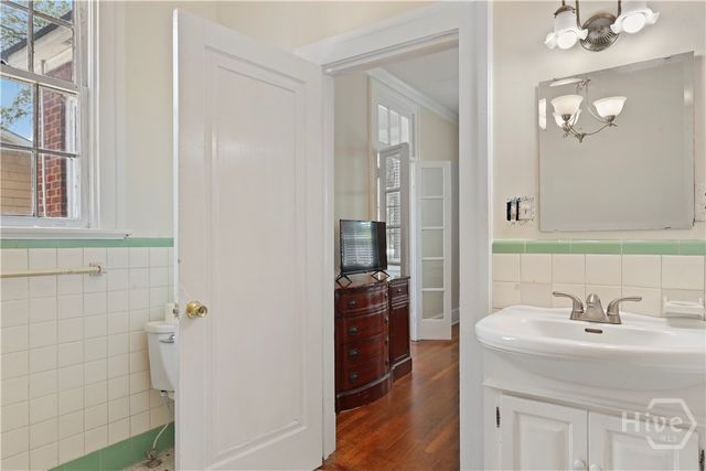 1214 E Victory Drive, Savannah, GA 31404