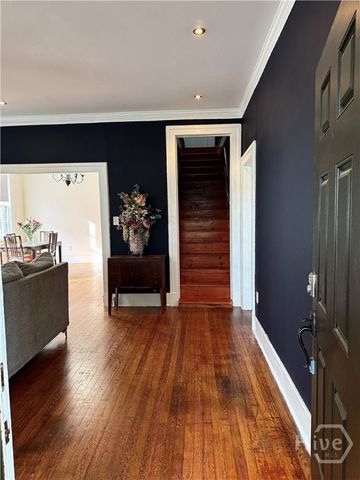 1214 E Victory Drive, Savannah, GA 31404