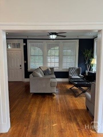 1214 E Victory Drive, Savannah, GA 31404